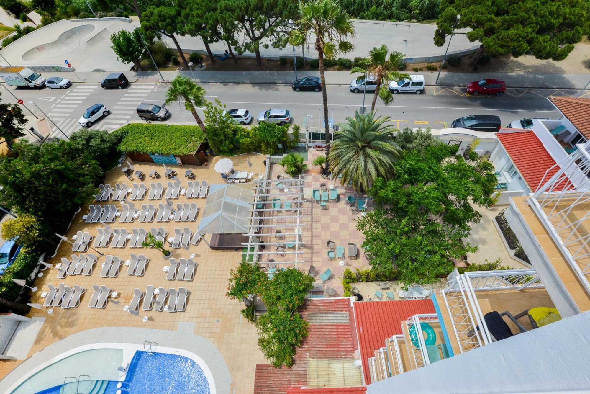 Bamblue Boutique Apartments Pineda de Mar Exterior photo