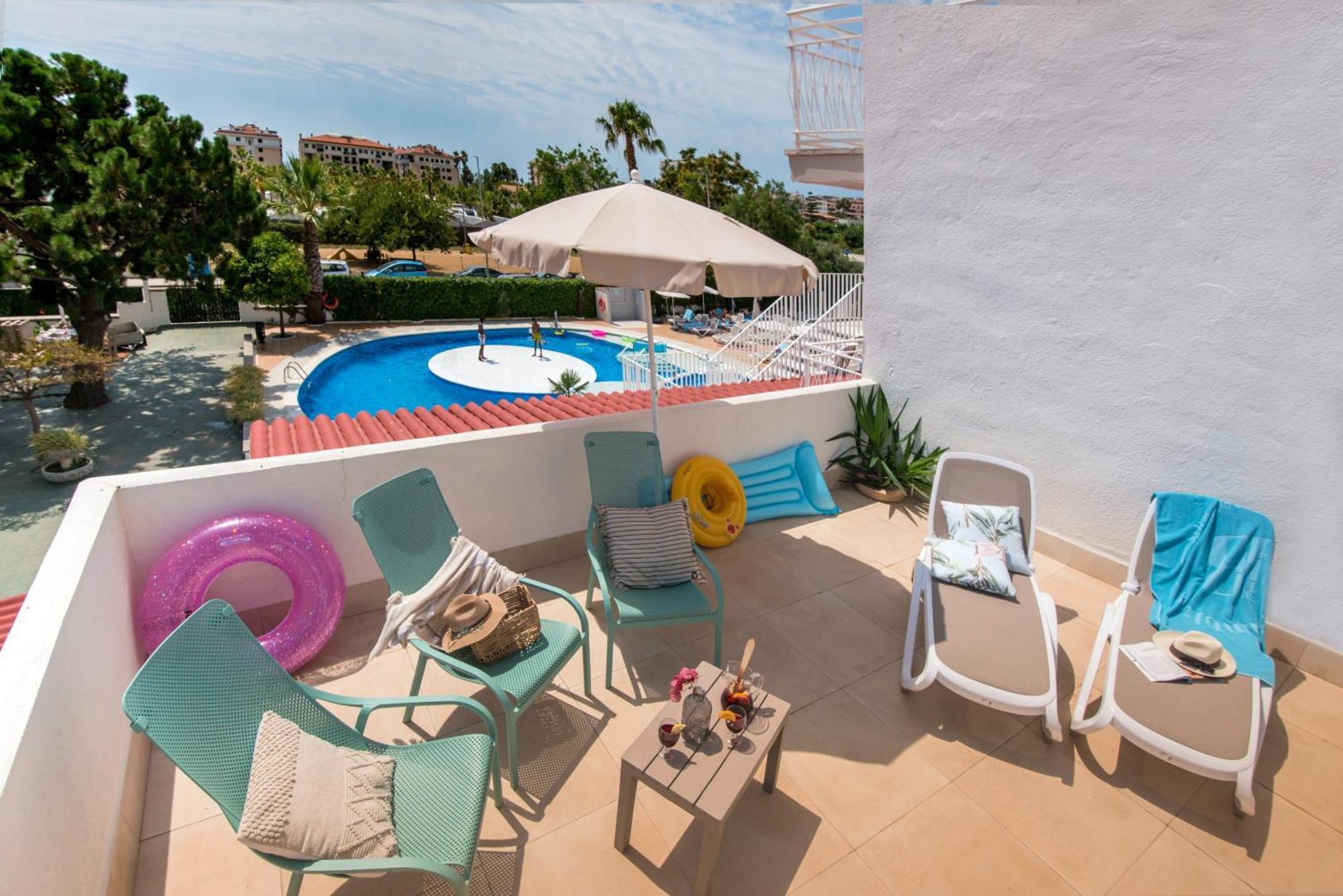 Bamblue Boutique Apartments Pineda de Mar Exterior photo