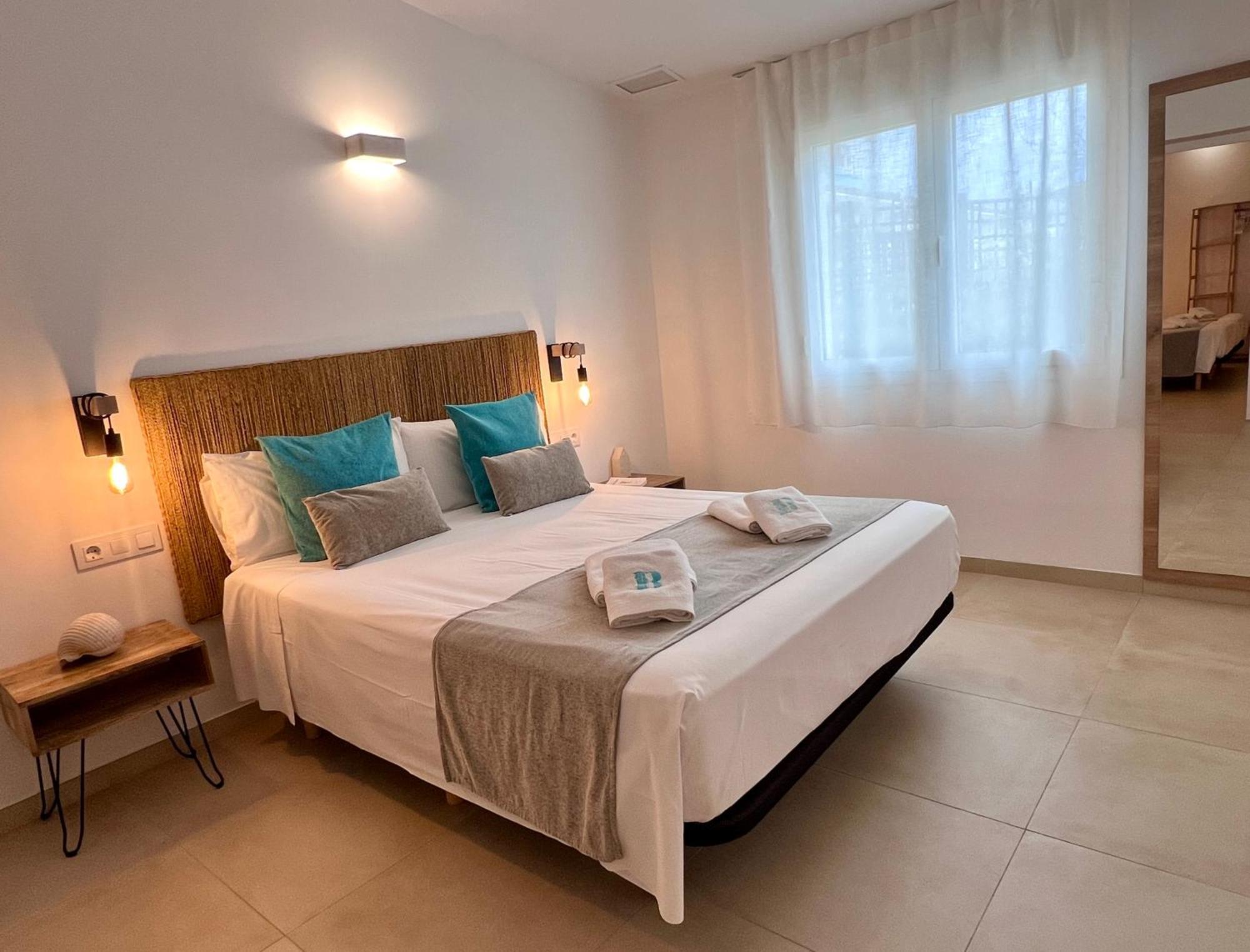 Bamblue Boutique Apartments Pineda de Mar Exterior photo